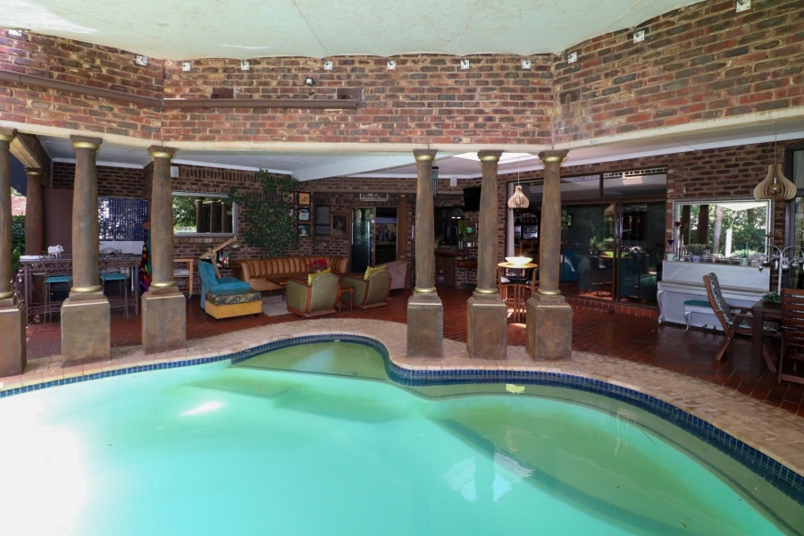5 Bedroom Property for Sale in Wilkoppies North West